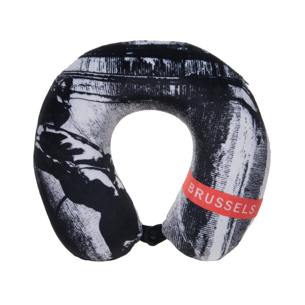 robin ruth Neck Pillow - Brussels - Manneken pis - Oscar