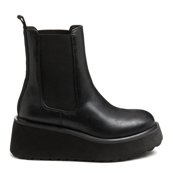 rocket dog Heyday All Black Platform Chelsea Boot