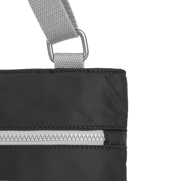 Roka London Moorgate Messenger In Black