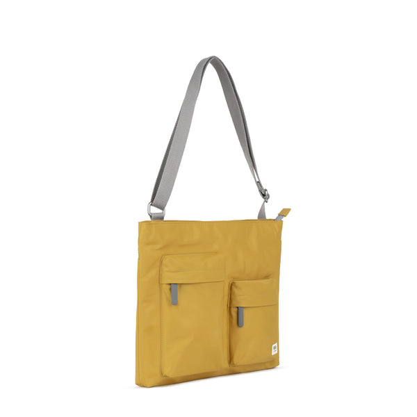 Roka London Moorgate Messenger In Corn