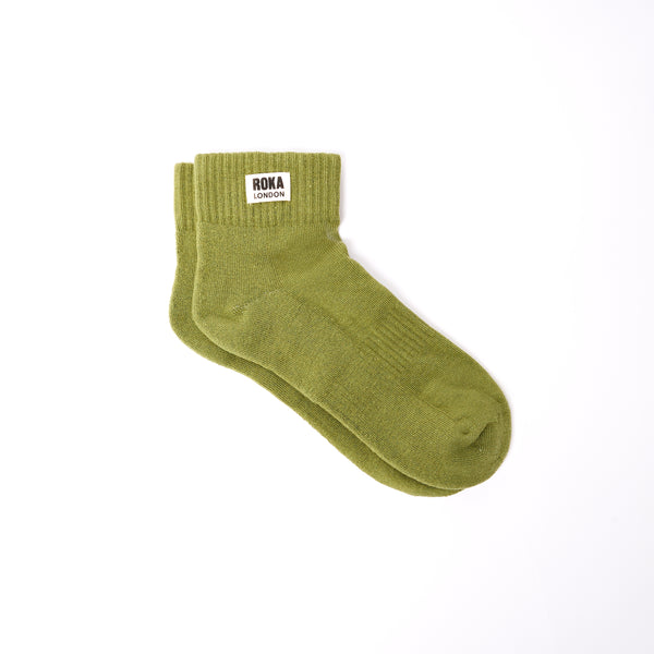 roka london Wembley Ankle Socks for Men in Avocado
