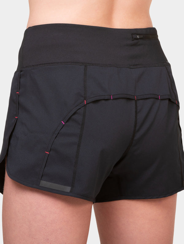 Ronhill Women's Tech 4.5"Short 00333 Black/Razzmatazz