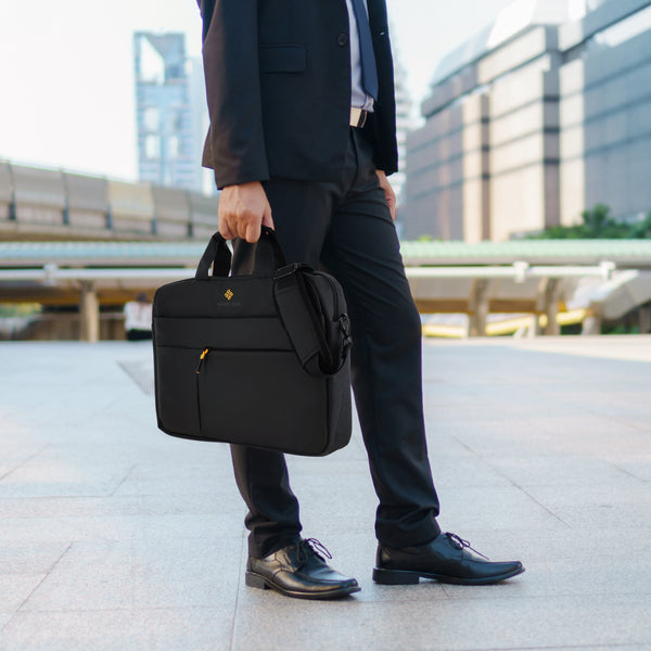 Roocase Roocase Normandie Messenger Bag For 15.6 Laptop And Tablet - Carrying Shoulder Bag - Black