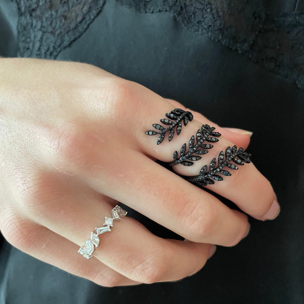 Rosa De La Cruz TRIPLE IVY RING