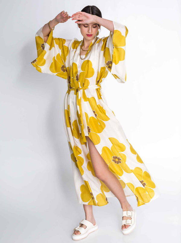 Roses Are Red AIKO SILK KIMONO - FLORAL