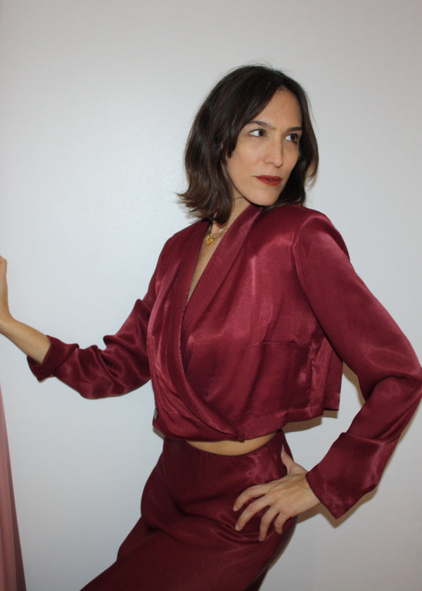 Roses Are Red CROPPED BLAZER - BURGUNDY