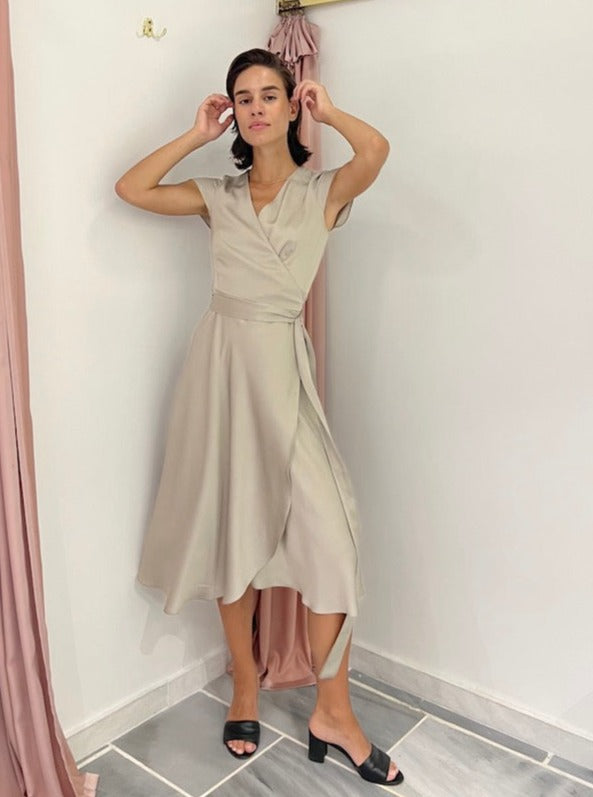 Roses Are Red DORIS MIDI WRAPDRESS - LIGHT GREY