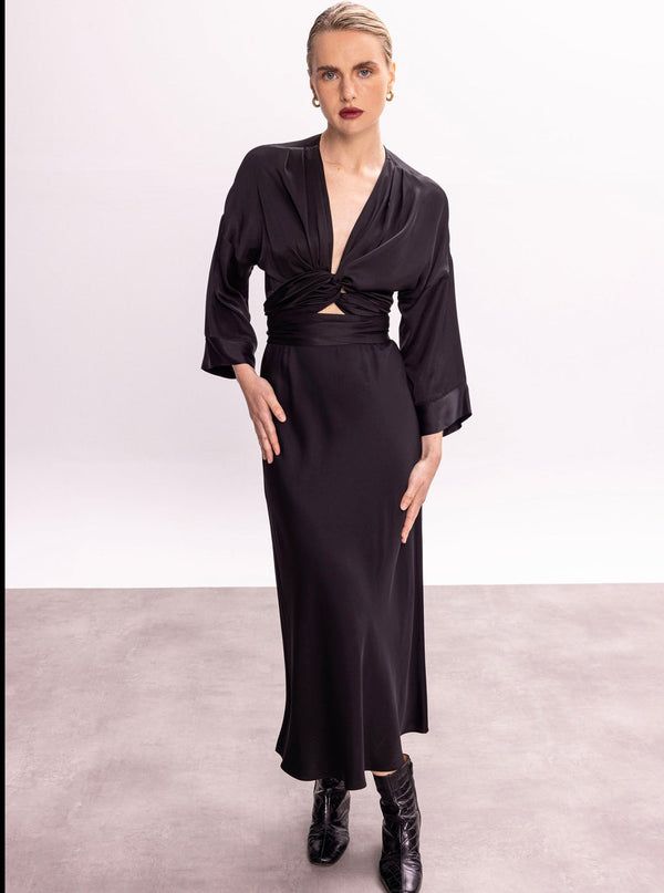 Roses Are Red THE BLACK SKIRT