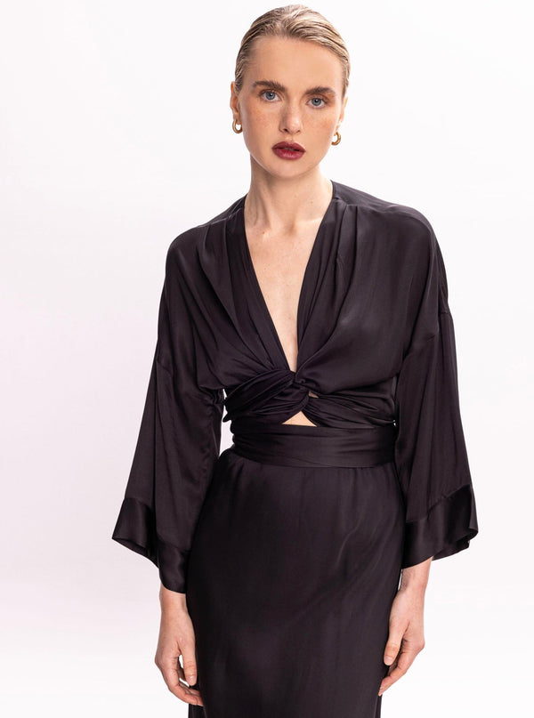 Roses Are Red THE BLACK WRAPTOP