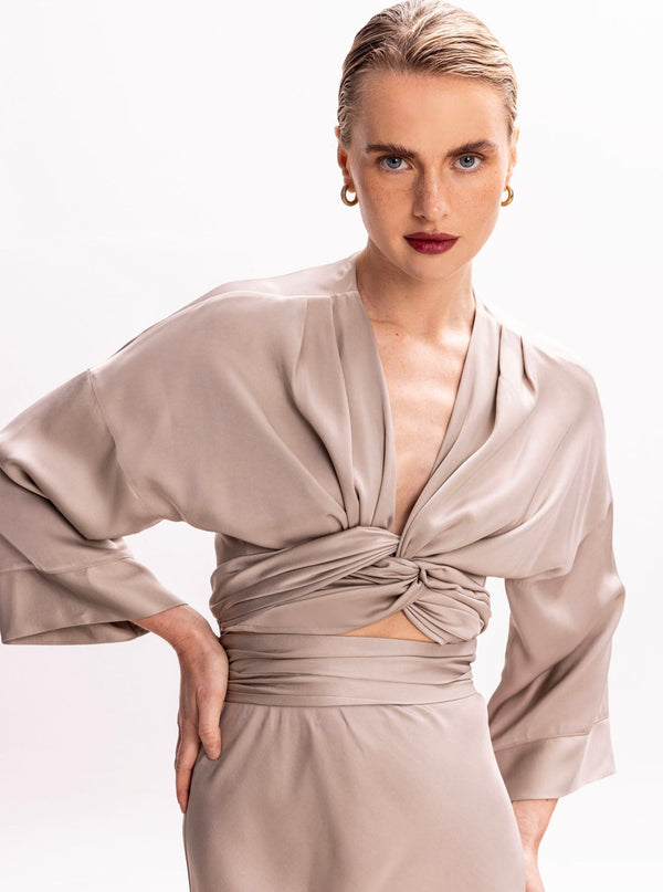 Roses Are Red THE GREY WRAPTOP