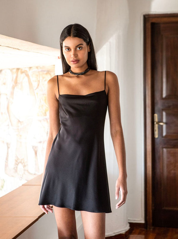 Roses Are Red THE Perfect LITTLE BLACK DRESS