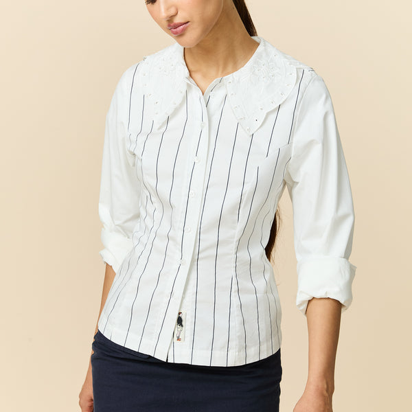 rowing blazers Women's Fitted Lace Collar Button Down Shirt White