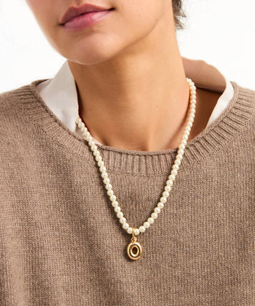 roxanne assoulin The Charm Pearl Necklace