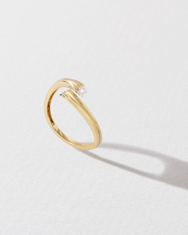 Roxanne First Diamond Shooting Star Ring