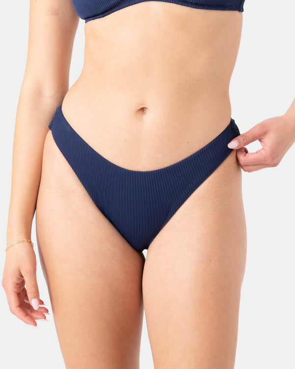 Roxy Rib Roxy Love Scoop Bottom Cheeky Bikini Bottom