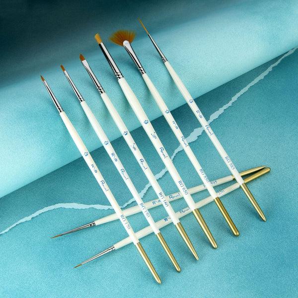 Royal And Langnickel RSET-TK MINI | Royal Gold™ 8pc Golden Taklon Ultra-Short Handle Variety Brush Set