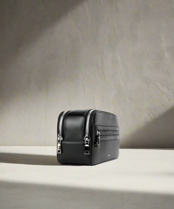 Royal Republiq Analyst Travel Washbag