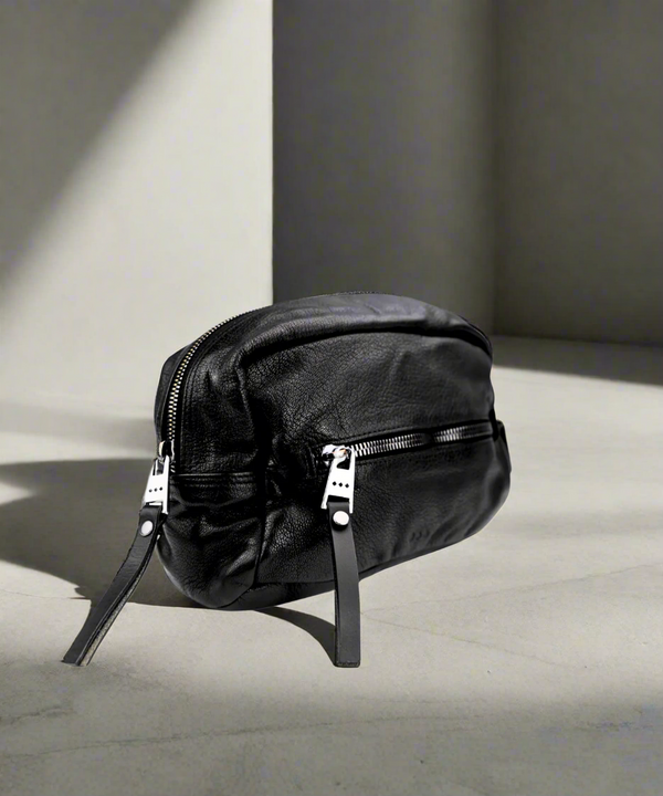 Royal Republiq Combat Washbag