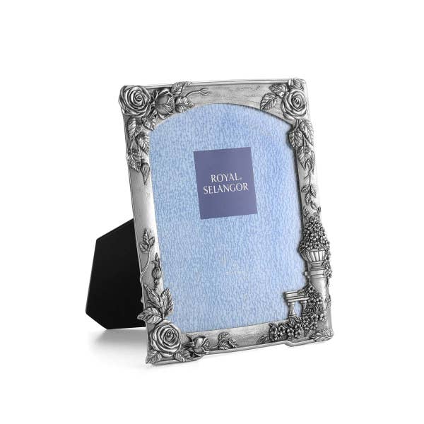 Royal Selangor Climbing Roses Photoframe 8R