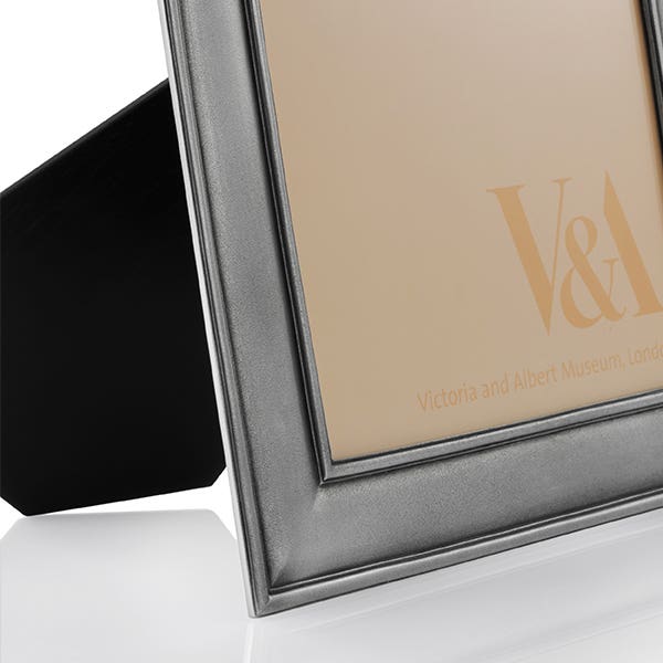 Royal Selangor English Photoframe 8R