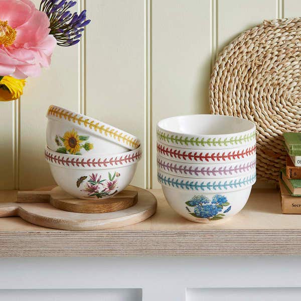 Royal Worcester Botanic Garden Meadow 5.5" Stacking Bowl Hydrangea