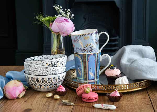 Royal Worcester Sara Miller Artisanne Noir Mug Paisley