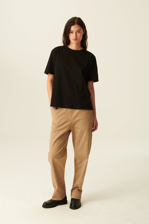 Rue De Tokyo TRISH T-SHIRT BLACK