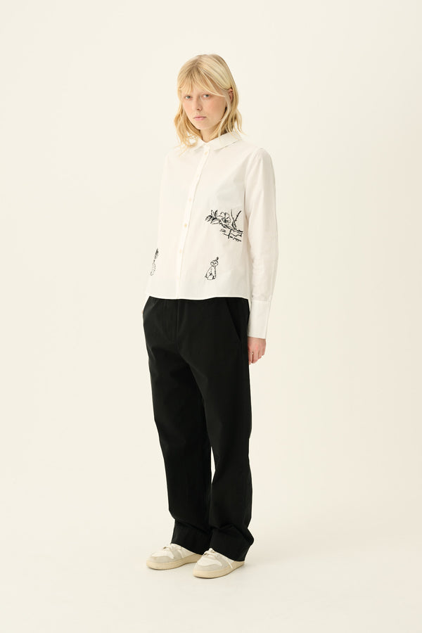 rue de tokyo SYLINA MOOMIN POPLIN EMBROIDERY - WHITE WITH BLACK EMBROIDERY