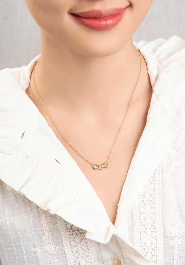 Rue Madam Necklace 3 Flow Necklace Gold