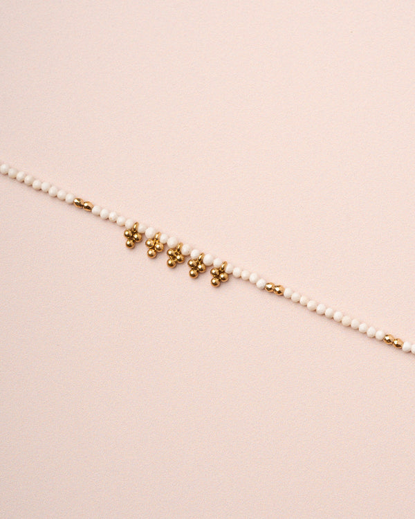 Rue Madam Necklace Akar Stones Neck White