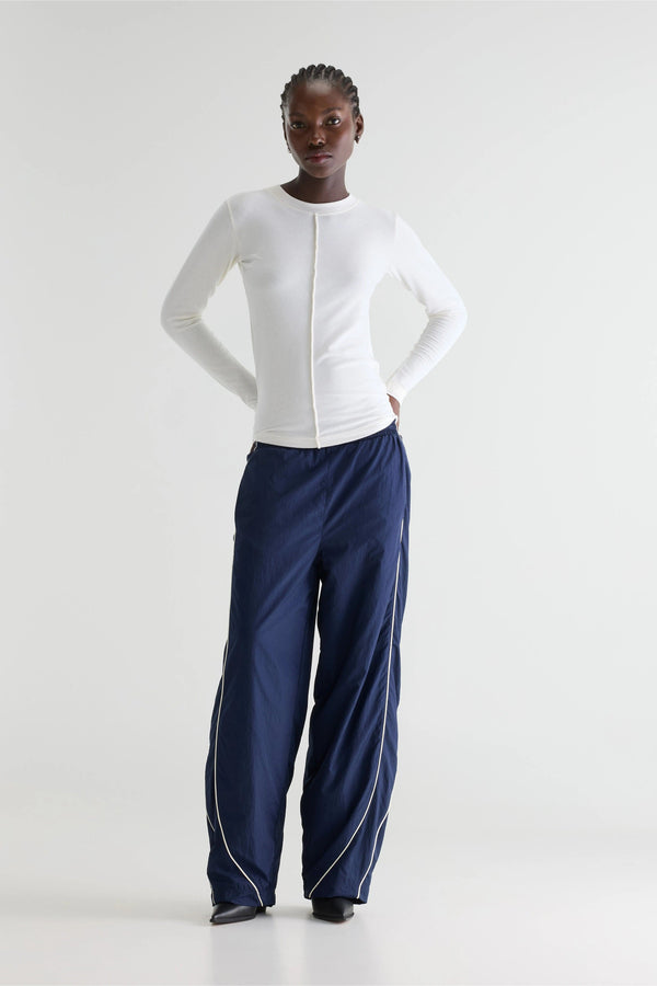 rue madam Pants Jelina61 P1882 Captain