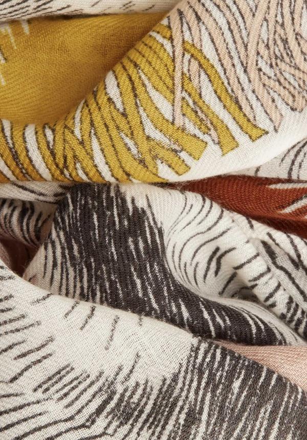 Rue Madam Scarf Et18fr02 Natural