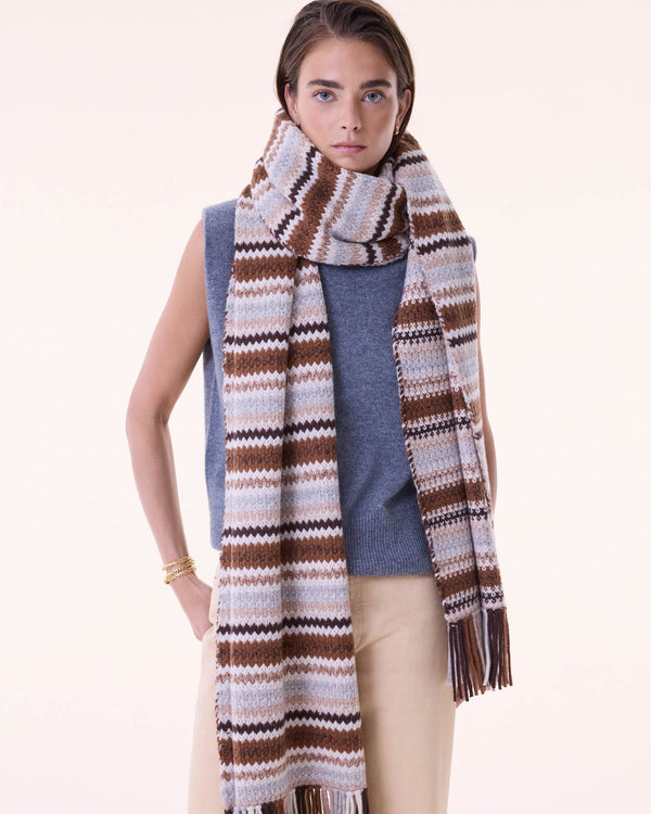 Rue Madam Scarf Ginny Camelo