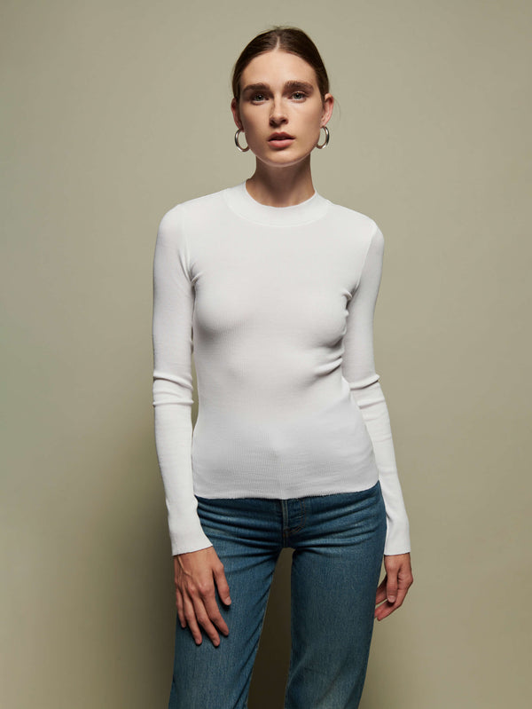 Rue Madam Turtleneck Jersey Gina White