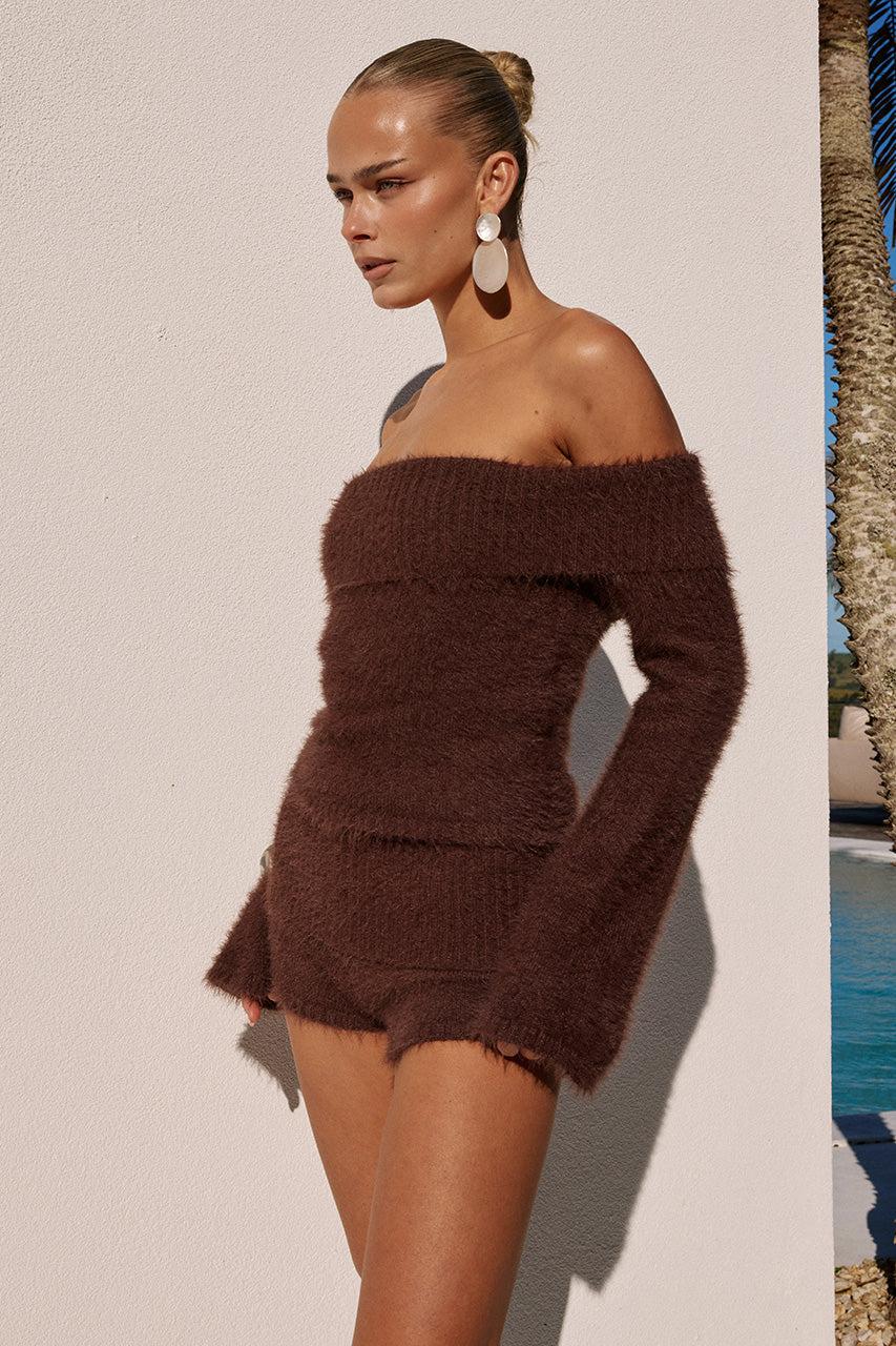 Runaway The Label ANNELIESE OFF SHOULDER KNIT TOP - CHOCOLATE