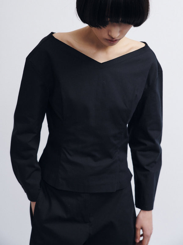 rus Biwa top Open v-neck top