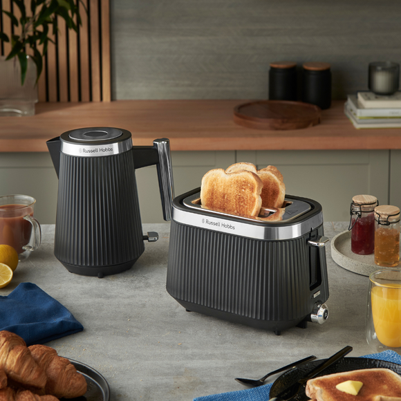 Russell Hobbs Brontë 2S Toaster Black