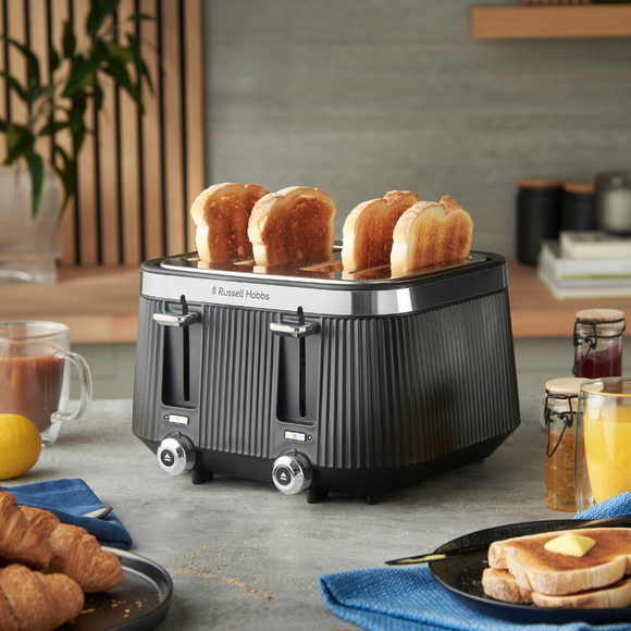 Russell Hobbs Brontë 4S Toaster Black