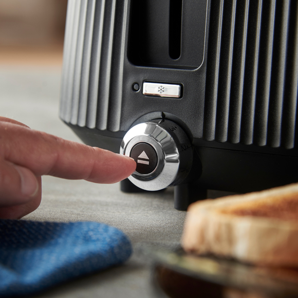 Russell Hobbs Brontë 4S Toaster Black