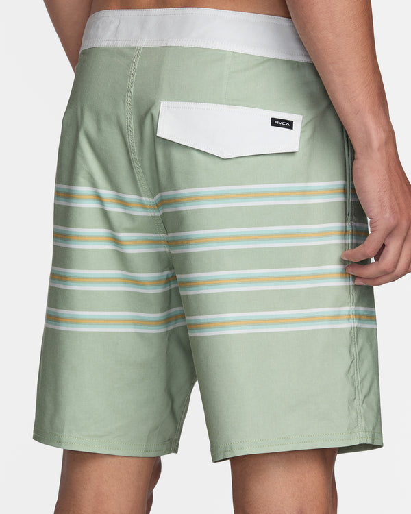 Rvca County Line Trunk 18"
