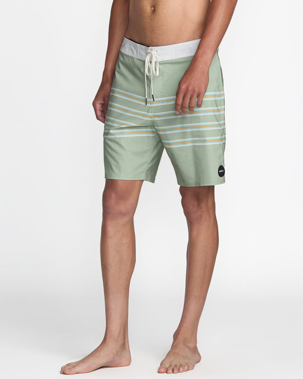 Rvca County Line Trunk 18"
