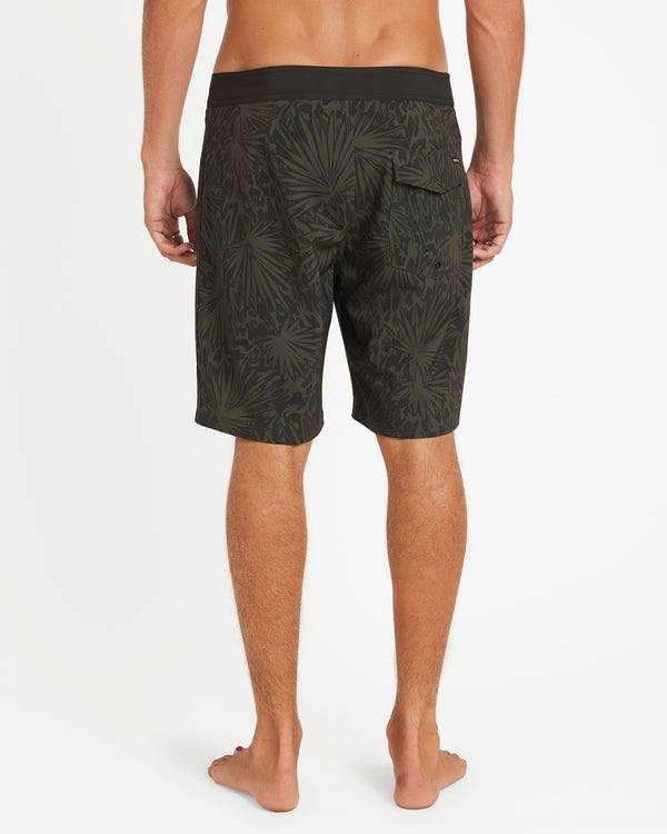 Rvca VA Trunk Print