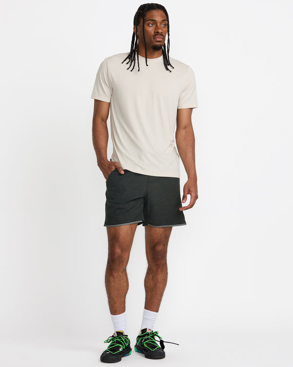 Rvca Yogger Hybrid 17" Short