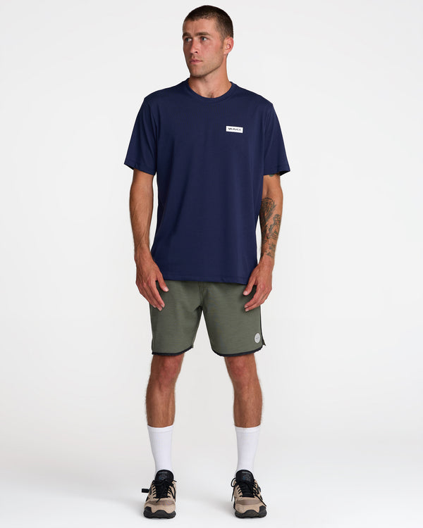rvca Yogger Hybrid 17" Short