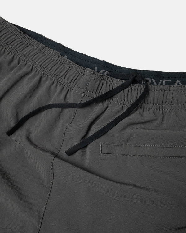 Rvca Yogger Stretch 17" Short
