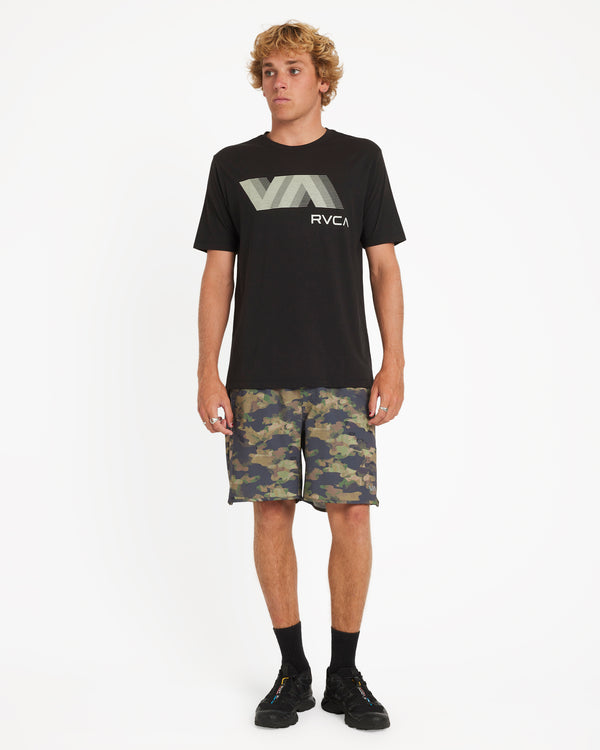 Rvca Yogger Stretch Contrast 17" Short
