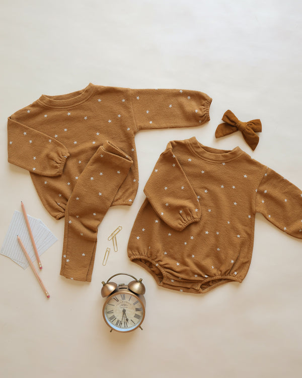 Rylee Cru Spongey Knit Romper Golden Stars