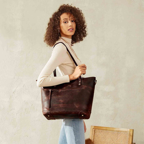 S Zone Vintage Leather Tote Bag