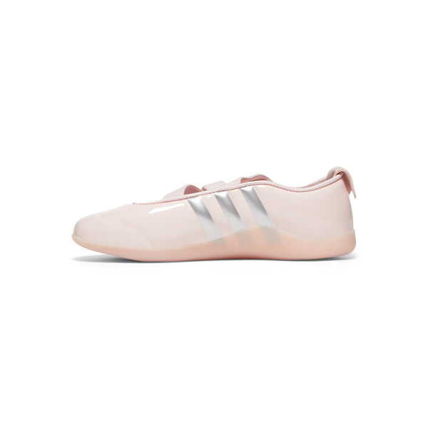 S.b. Concept Adidas X CLOT Taekwondo By Caroline Hu Sand Pink · Silver Metallic · Almost Pink