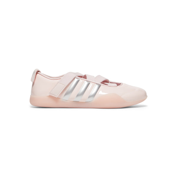 s.b. concept adidas x CLOT Taekwondo By Caroline Hu Sand Pink · Silver Metallic · Almost Pink